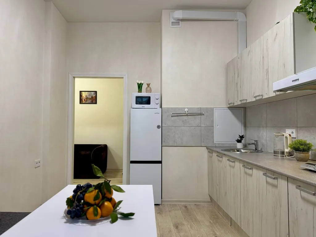 Двухкомнатная квартира с балконом в Лайково