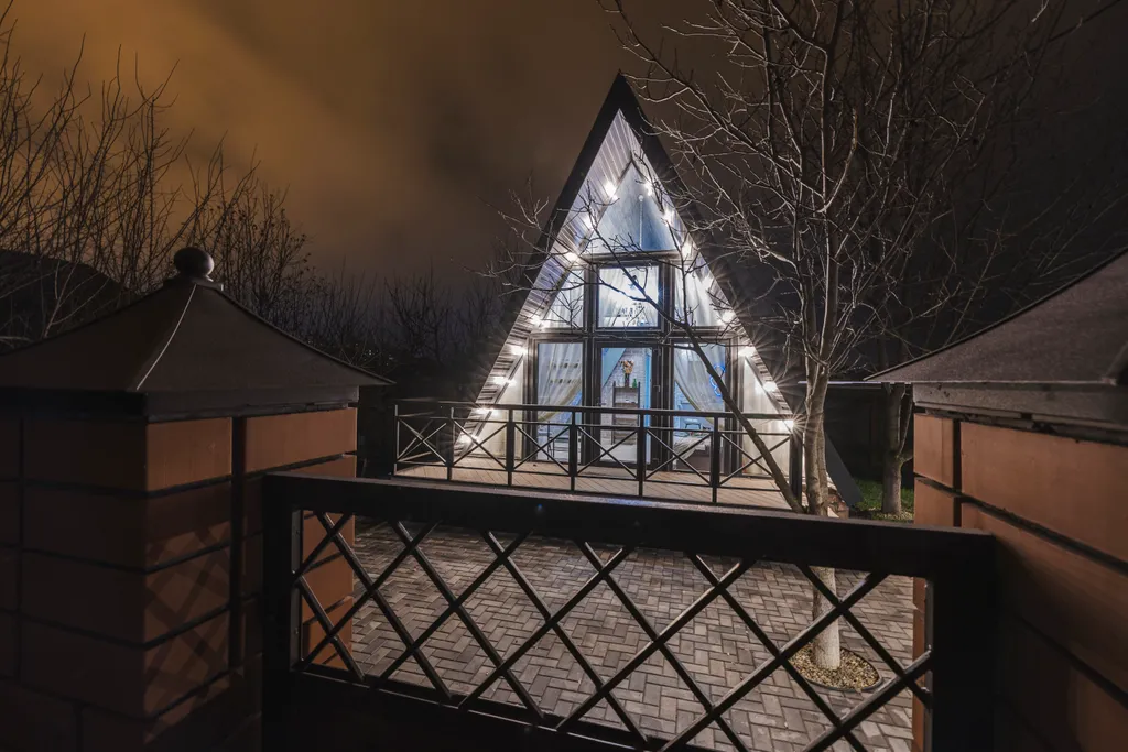 Коттедж Дом А-фрейм — аренда посуточно в Разумное