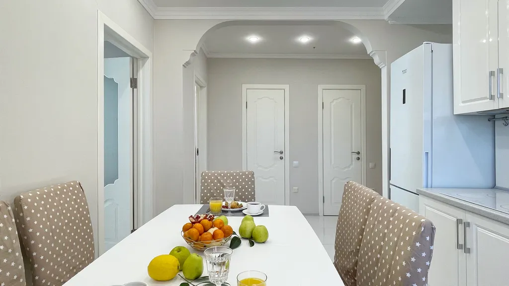 Квартира у моря с двумя спальнями и панорамным балконом