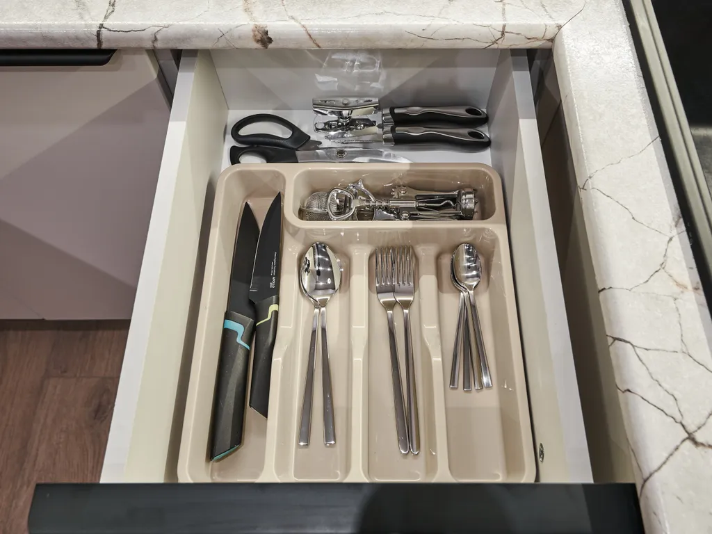 Студия для трех гостей