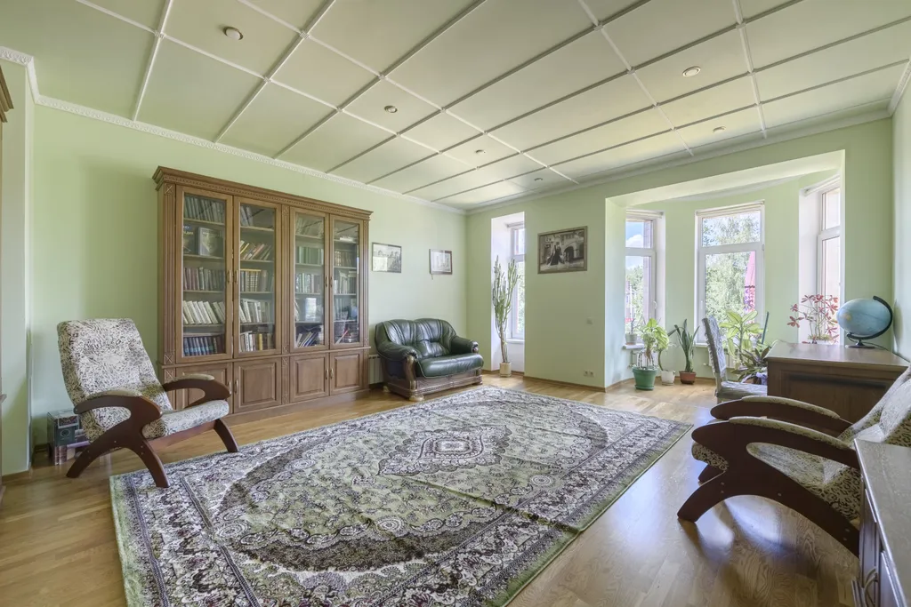 Просторный комфортабельный коттедж с баней