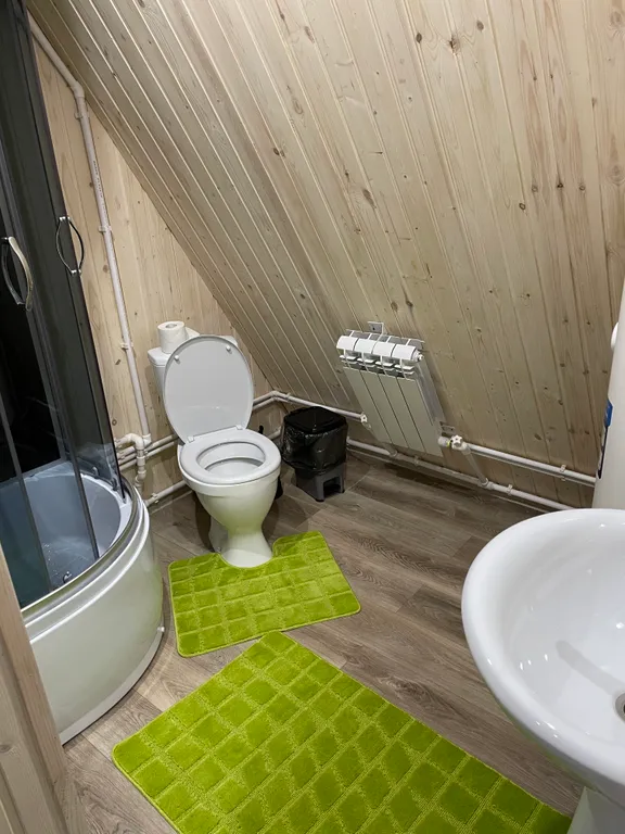 Домик в стиле A-frame с видом на горы