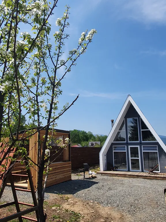 Коттедж с видом на гору