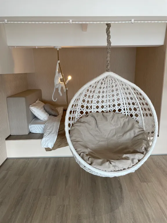 Двухуровневая студия в самом центре