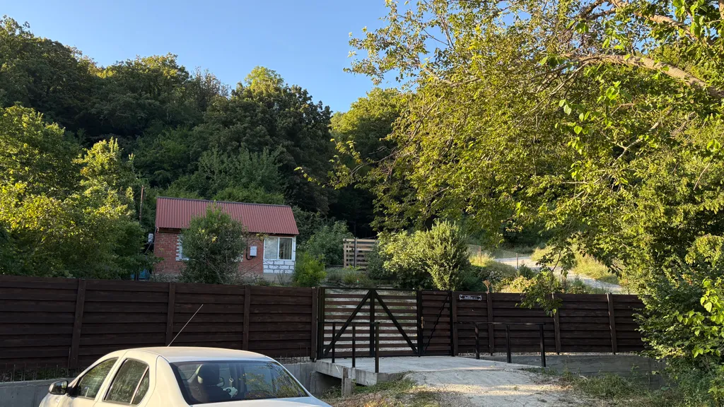 Домик на море, тихое и спокойное место, дубовая роща