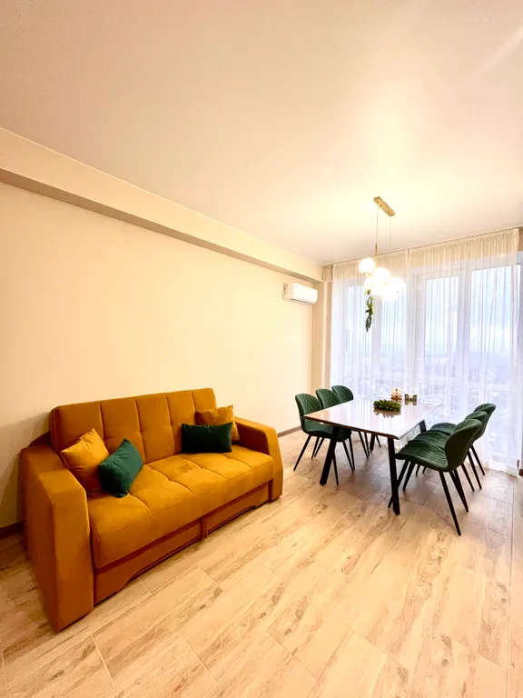 Двухкомнатные апартаменты в центре города с панорамным видом