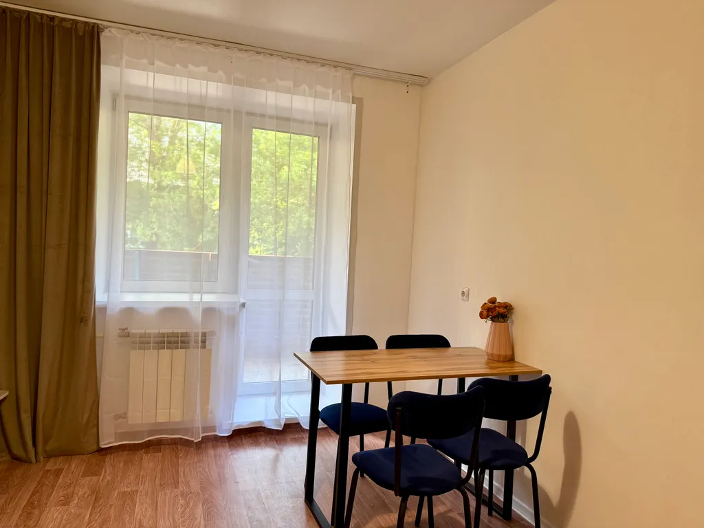 Большая уютная квартира между планетой и центром