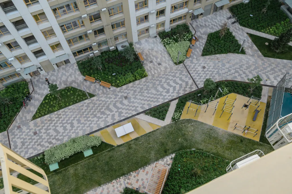 Рядом с Арбатом