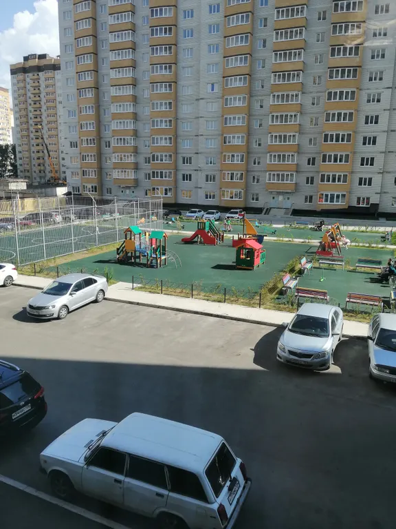 Большая  однокомнатная, квартира  51 кв. м