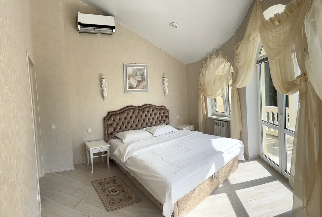 Верхний этаж дома с панорамным видом на море