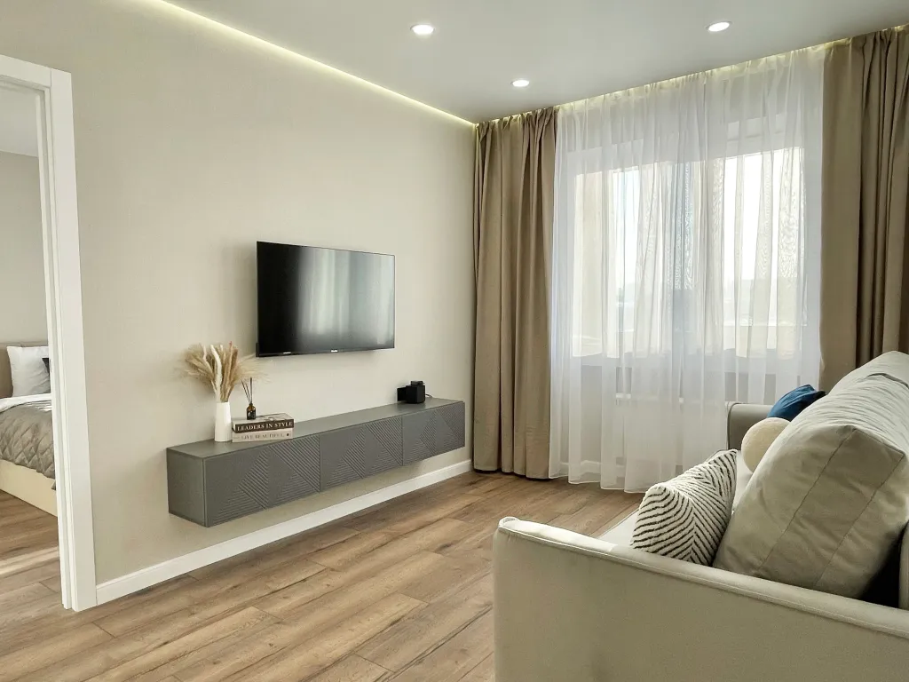 Апартаменты с видом на Оперный и новым ремонтом