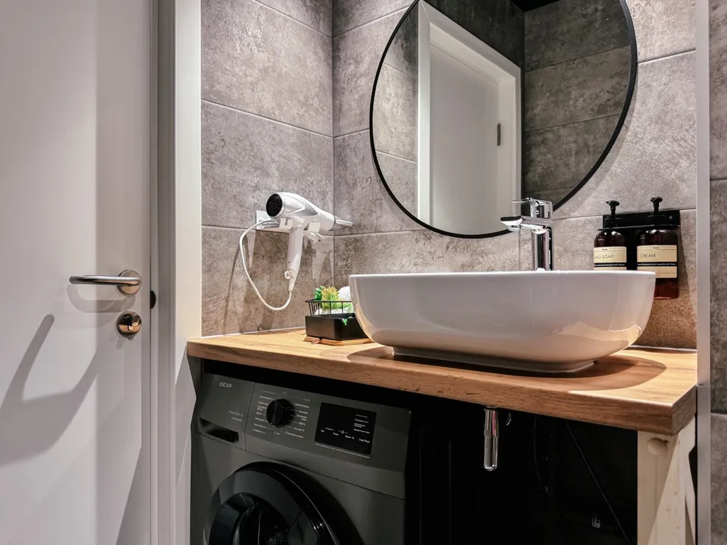 А.В. Апартаменты БЦ Аметист