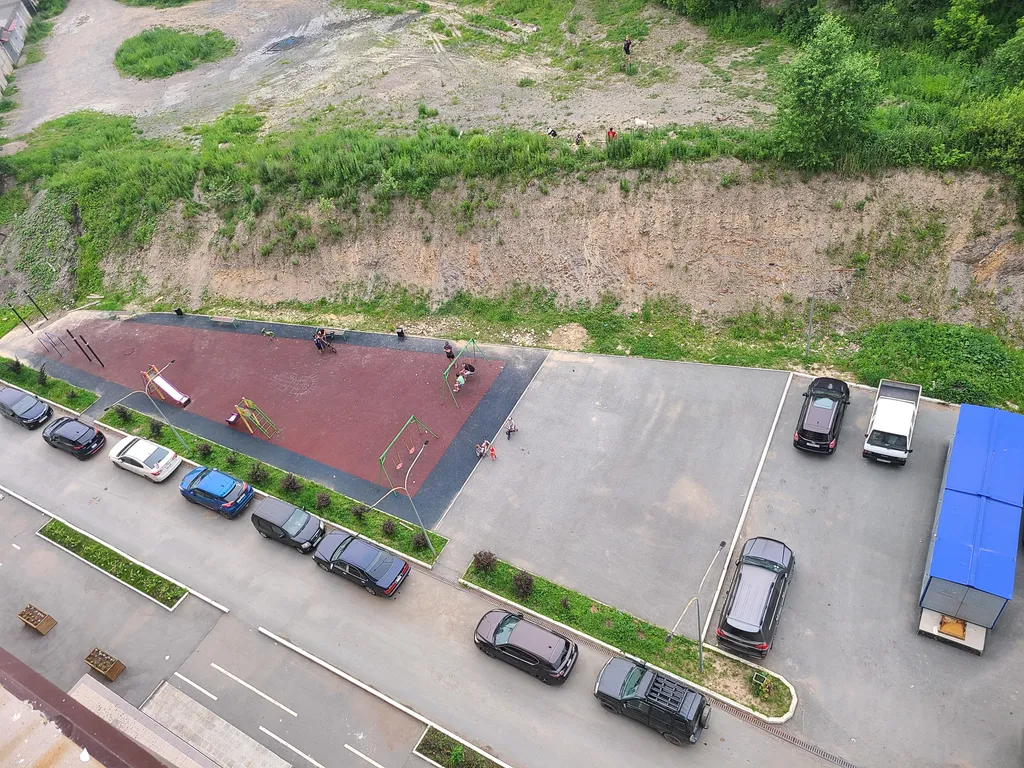 Новострой с видом на море