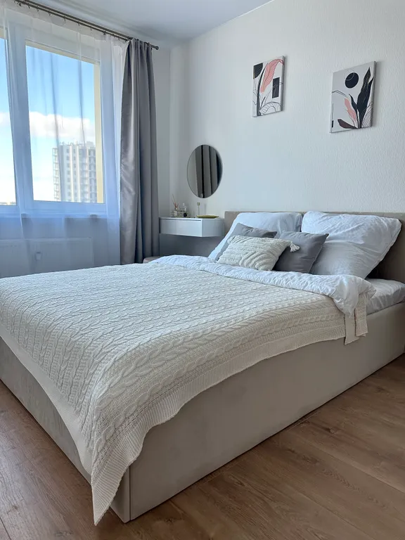 Видовая дизайнерская квартира у метро Девяткино — аренда посуточно в Мурино