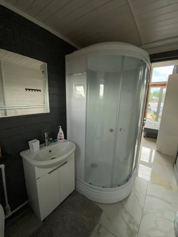 Красивый барнхаус с баней и банным чаном