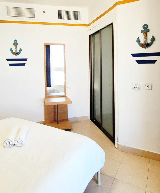 1003 Прекрасные Апартаменты с видом на море