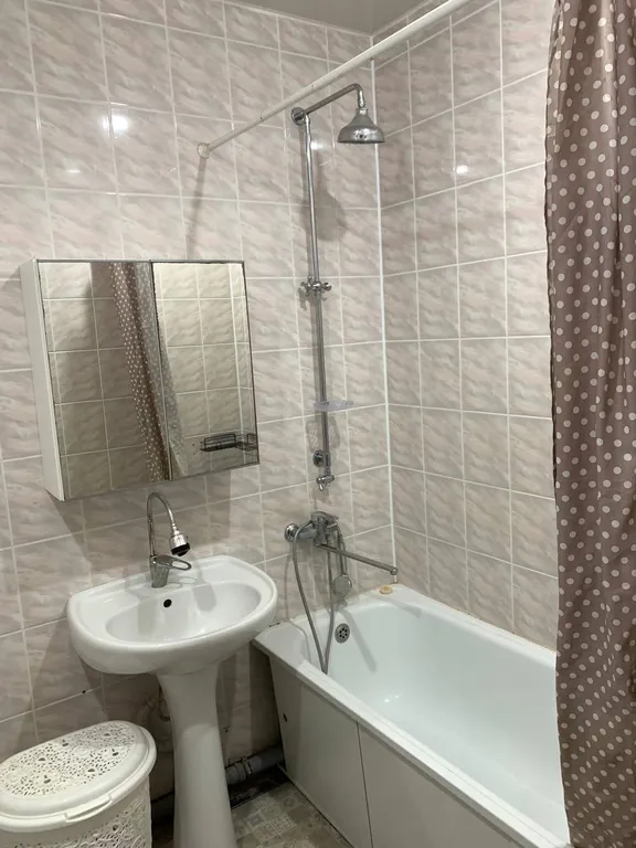 Квартира Квартира Просторная евротрешка в центре — Горячий Ключ