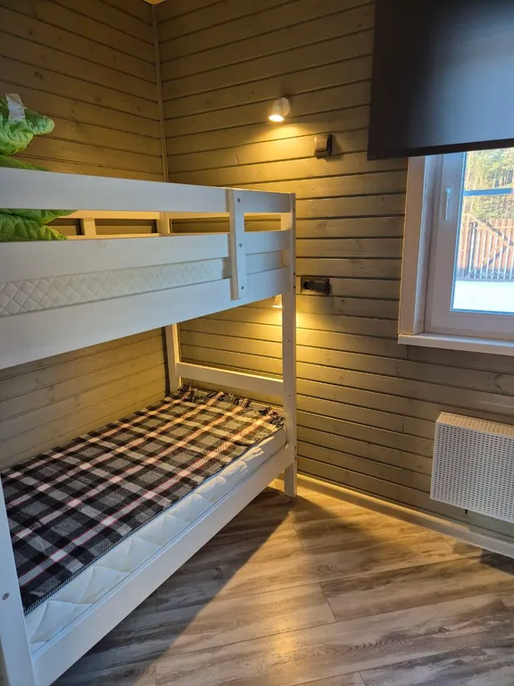 Дом с сауной рядом с лесом и озером