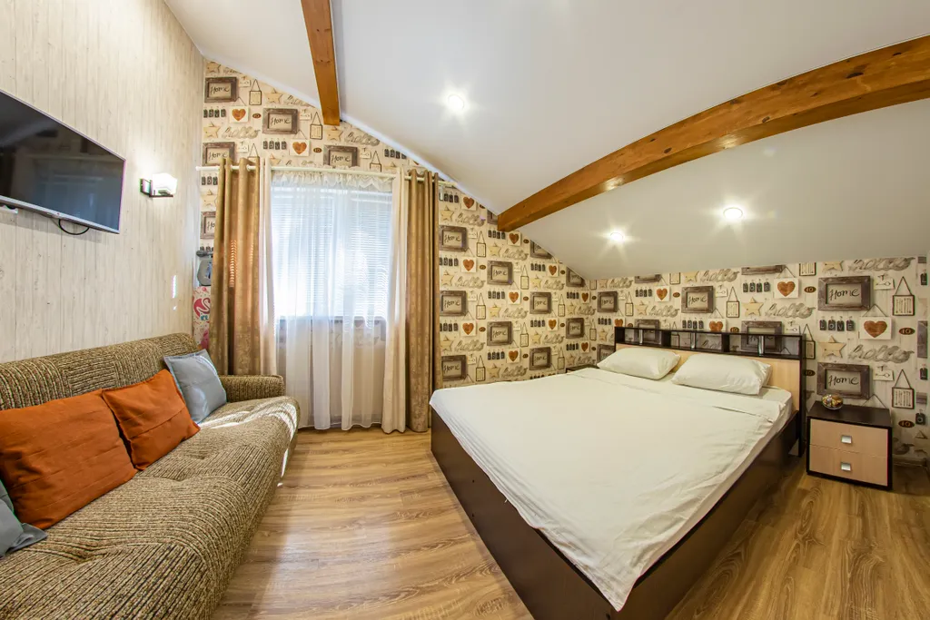 Дом у озера с сауной и банным чаном