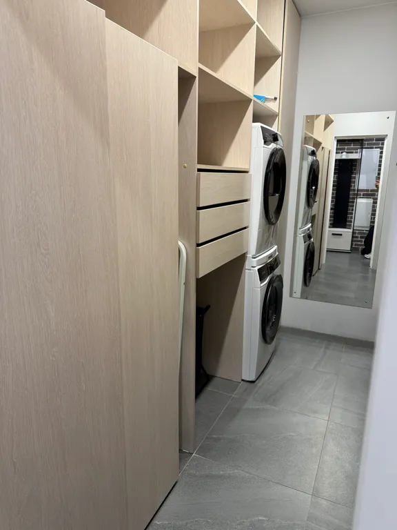 Уютная квартира с панорамными окнами