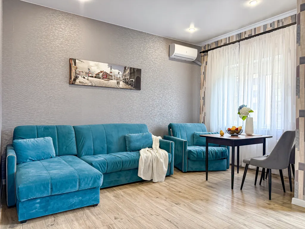 Уютная видовая студия в центре набережной