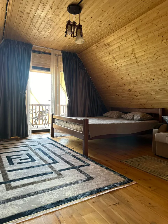 Деревянный домик