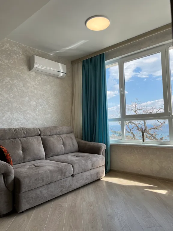 Апартамент веточка сакуры