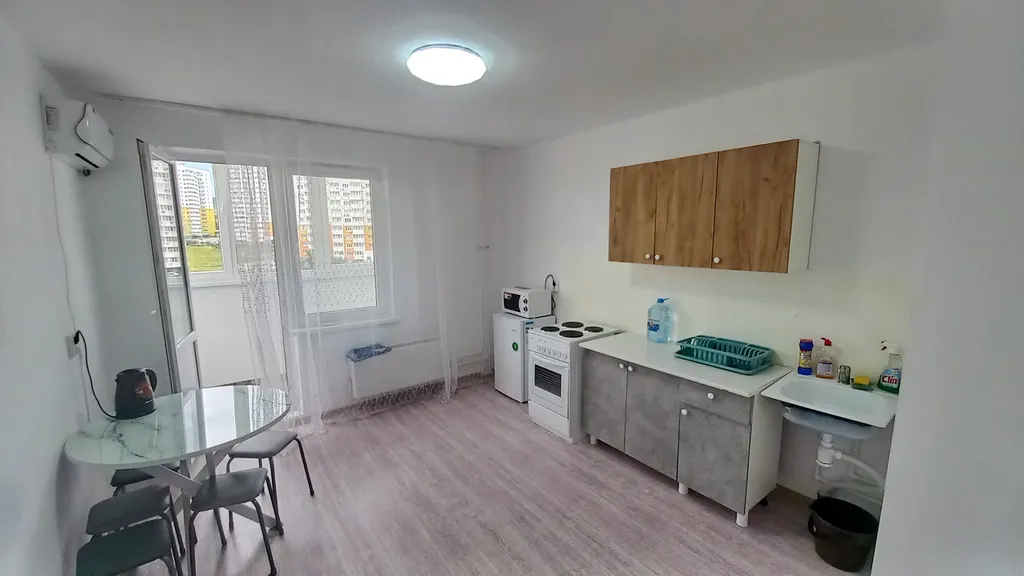 Квартира Просторная 2-комнатная квартира в спальном районе — Анапа