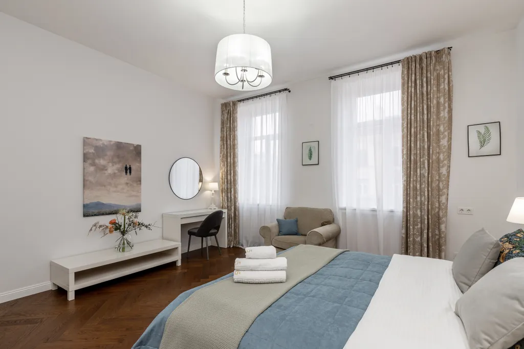 Элитный 4-комнатный апартамент в самом центре