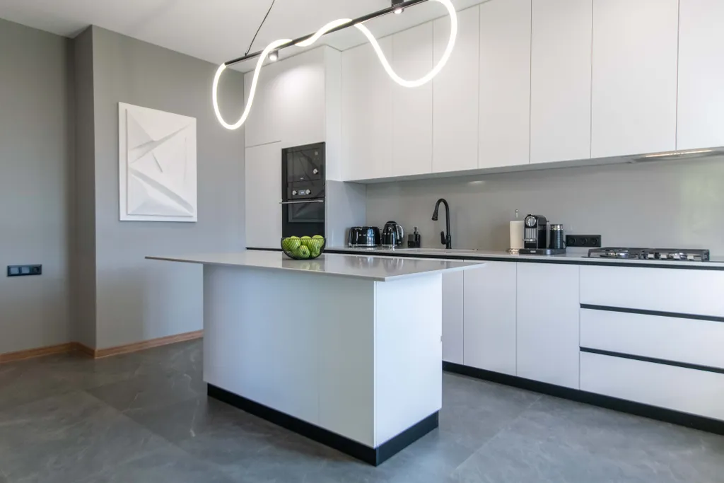 Central apartment with a swimming pool