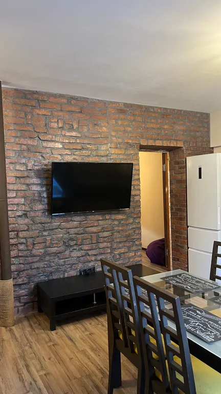 Евротрешка с нестандартной планировкой в центре города