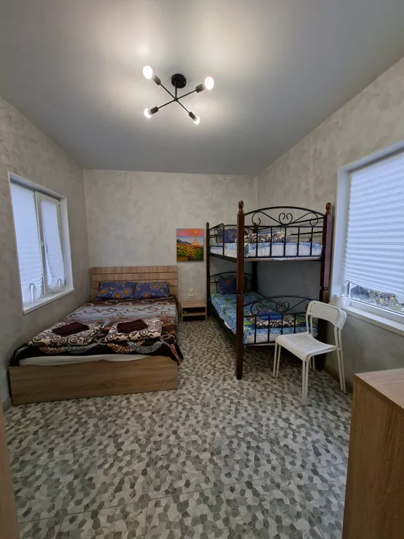 Квартира Семейная комната — аренда посуточно в Орджоникидзе