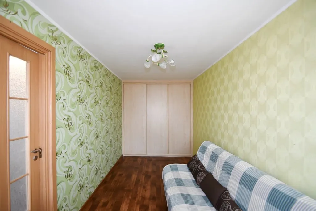 Квартира 2-комнатная Квартира — Омск