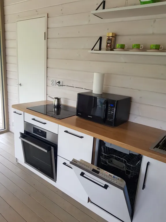 Коттедж Прекрасный дом с витражным остеклением в тихом уютном месте — Введенская Слобода