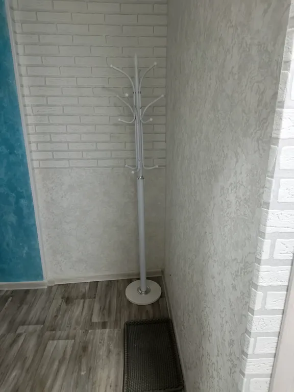 2-комнатная квартира чистая и просторная после ремонта