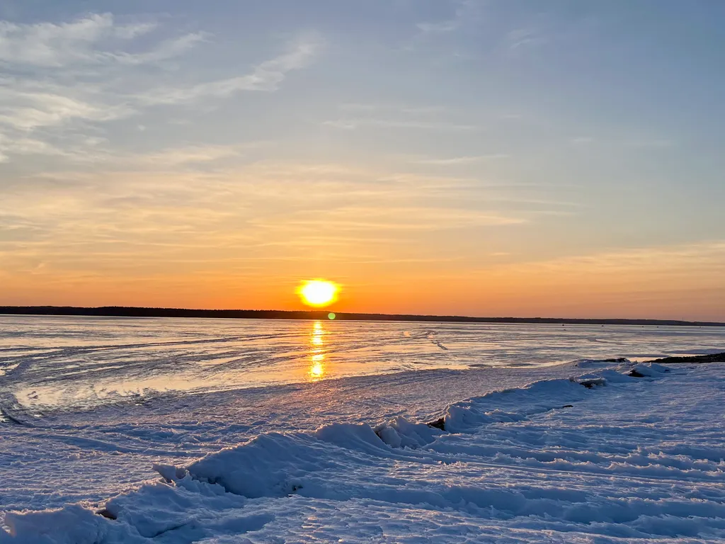 Коттедж Дизайнерский коттедж на берегу озера Волго на Селигере — Турбаза Чайка