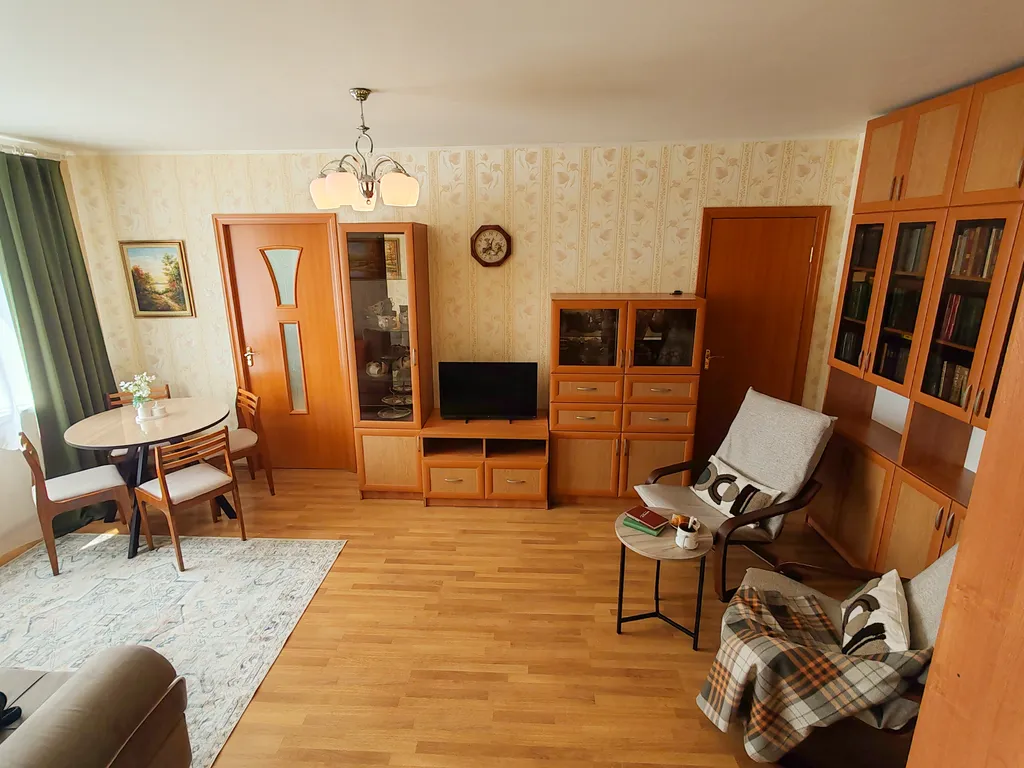 Светлая 2-комнатная квартира с библиотекой на Студенческом бульваре у ПетрГУ