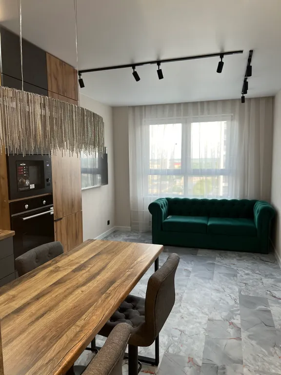 2-комнатная квартира комфорт класса возле аэропорта