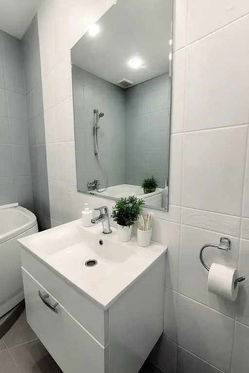 Видовая 1-комнатная квартира в центре рядом с каменным мостом