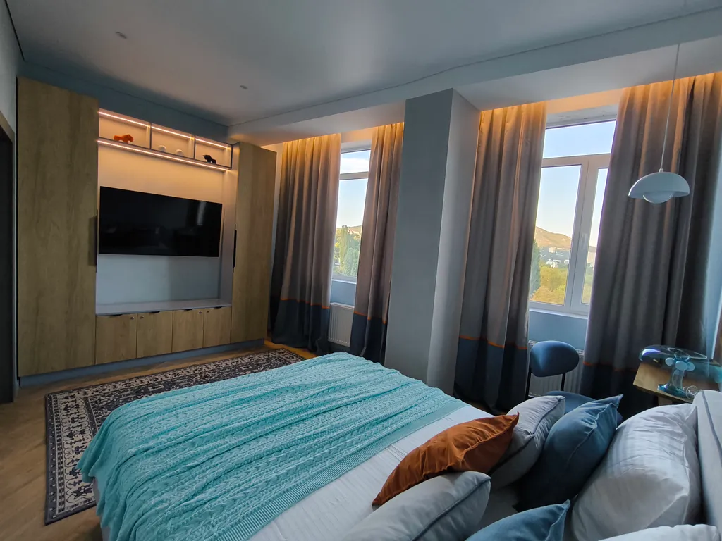 Апартаменты в ЖК Михайловский с панорамным видом на горы