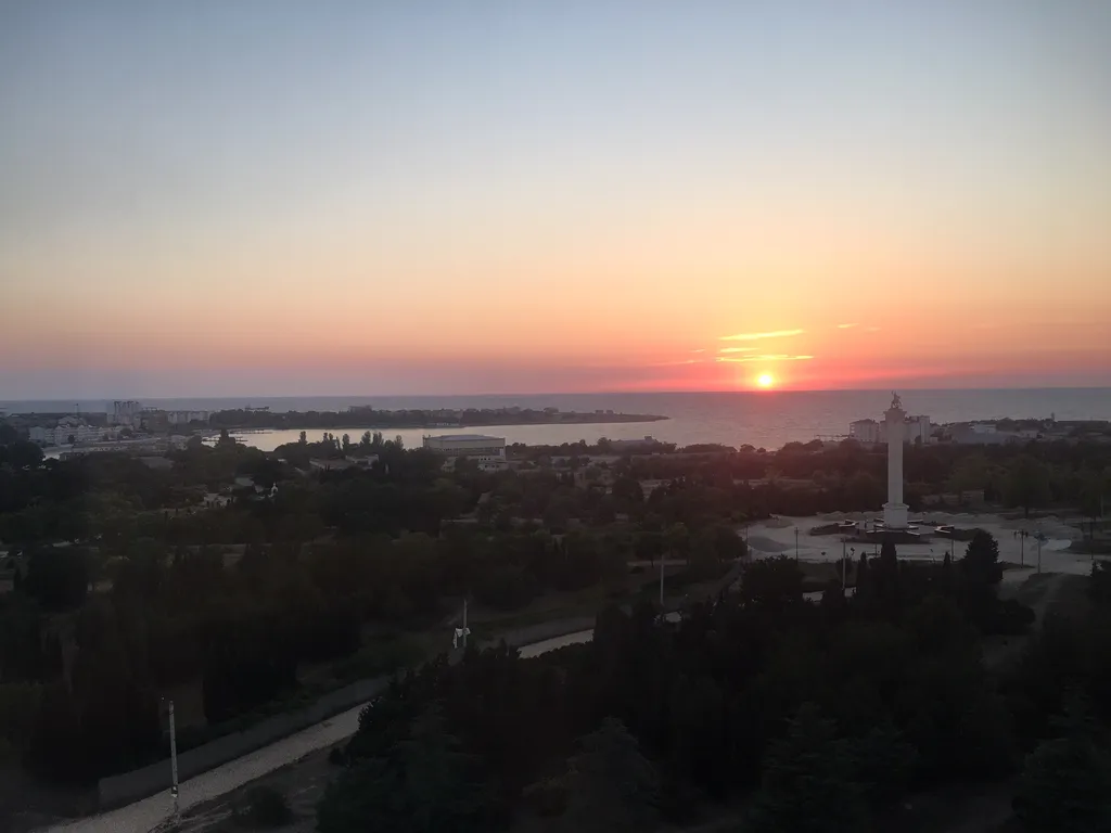 Квартира Квартира-студия с видом на море и парк — Севастополь