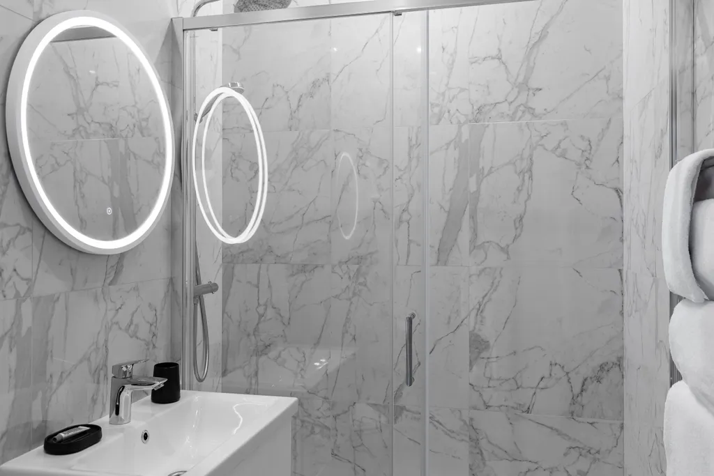 Охта Сьют 23