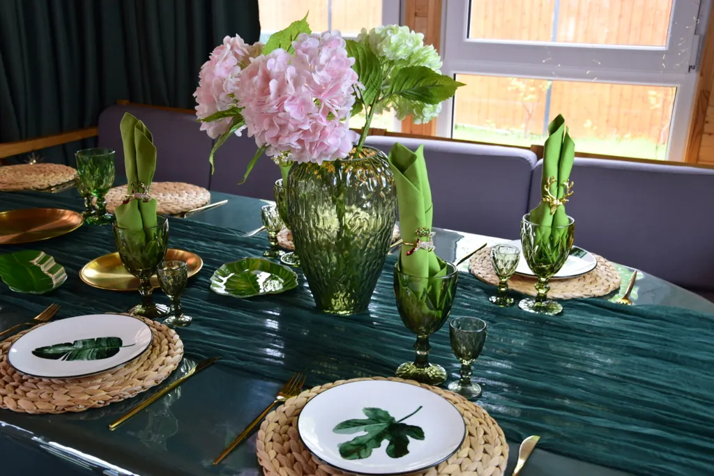 Домик с бассейном ААГ