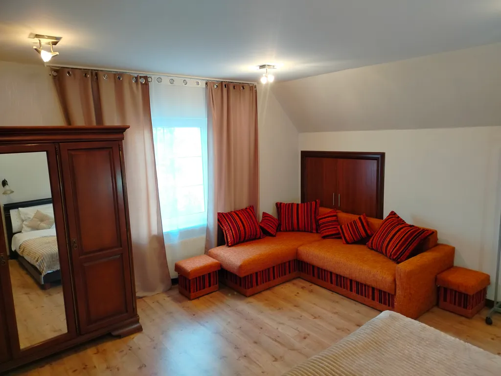 Загородный дом Филино с сауной, садом и барбекю