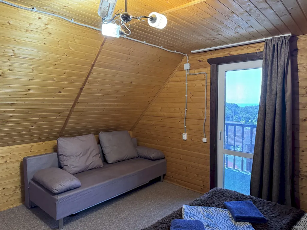 Коттедж в Кабардинке с бассейном и видом на море