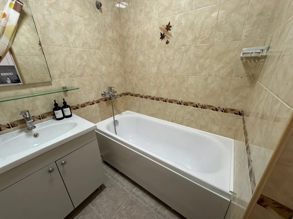 Просторная квартира с балконом