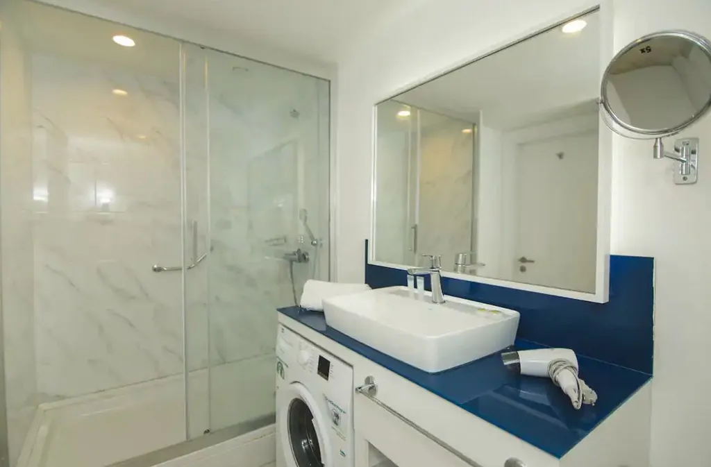 Orbi City View 18-19