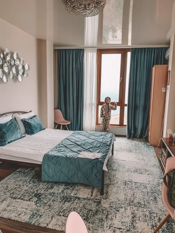 Уютная квартира в 200м от моря в большой Ялте с  видом на море и горы