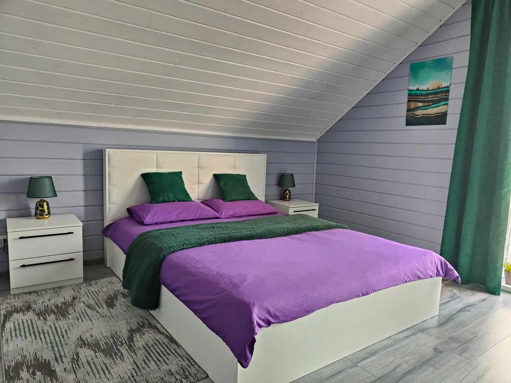 Семейный дом с баней в березовой роще