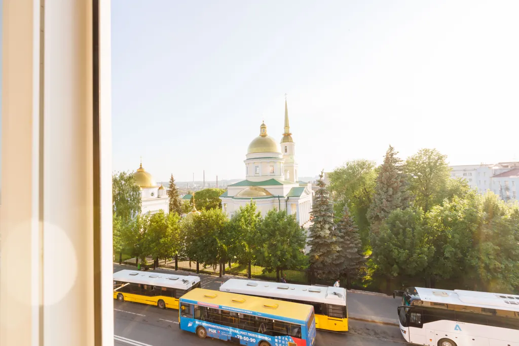 Квартира с видом на собор Александра Невского | квартирный вопрос